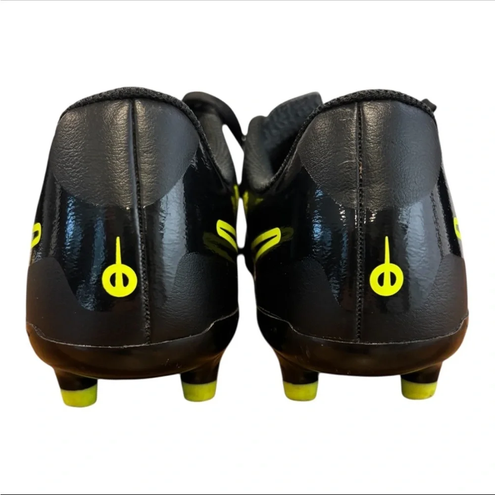 Nike Jr. Tiempo Legend 10 Club Black & Yellow (Youth) Soccer Cleats Size 5Y